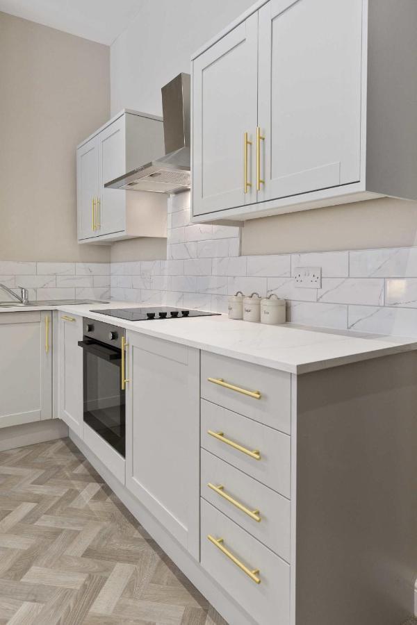 The Park Road Suites By Stamp Sa Blackpool Exteriör bild